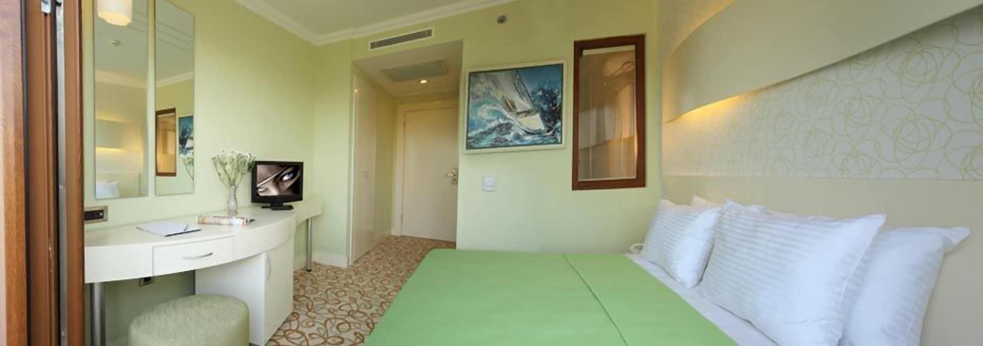 קוג'לי Double Royal Hotel מראה חיצוני תמונה