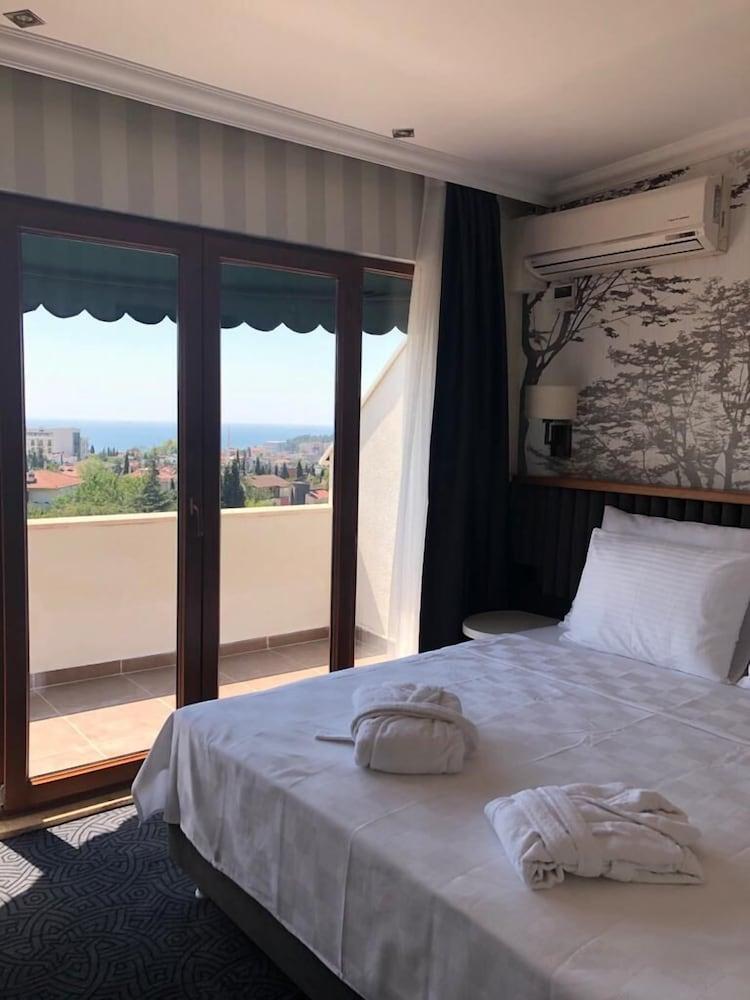 קוג'לי Double Royal Hotel מראה חיצוני תמונה