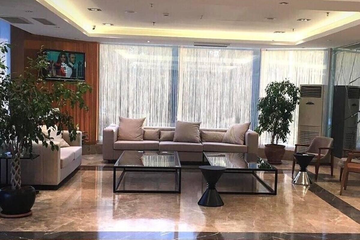 קוג'לי Double Royal Hotel מראה חיצוני תמונה