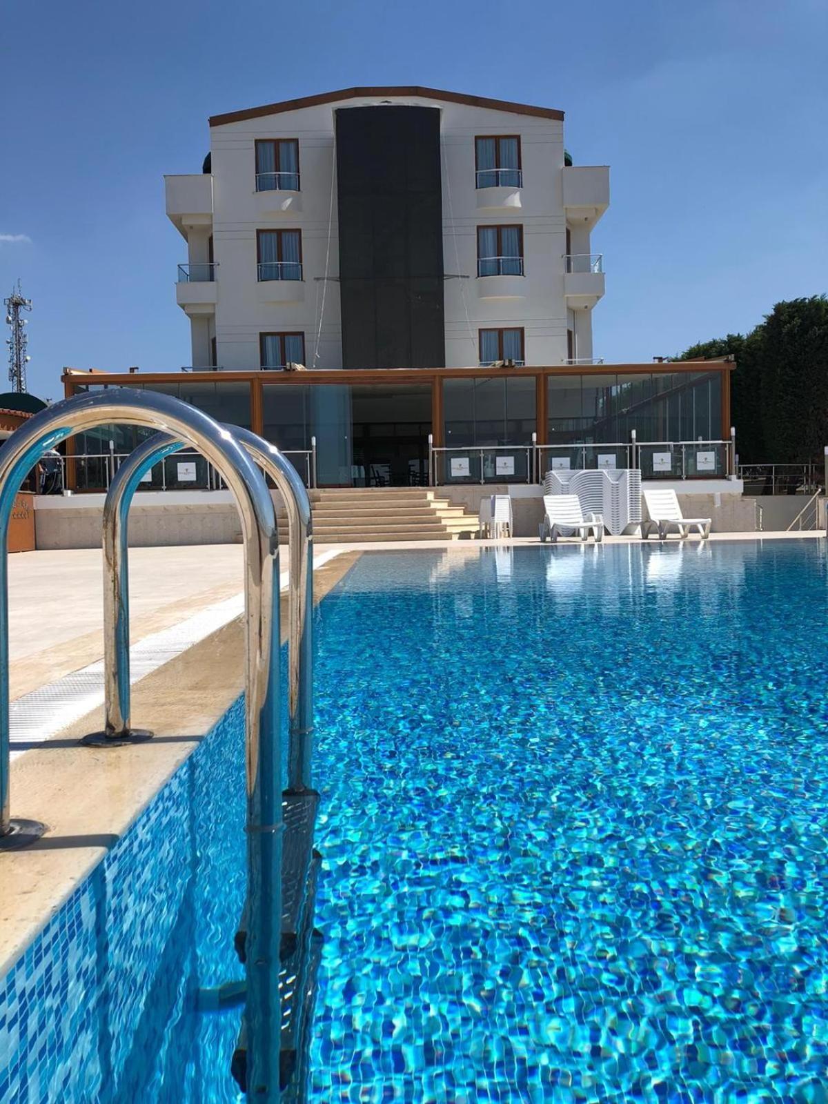 קוג'לי Double Royal Hotel מראה חיצוני תמונה
