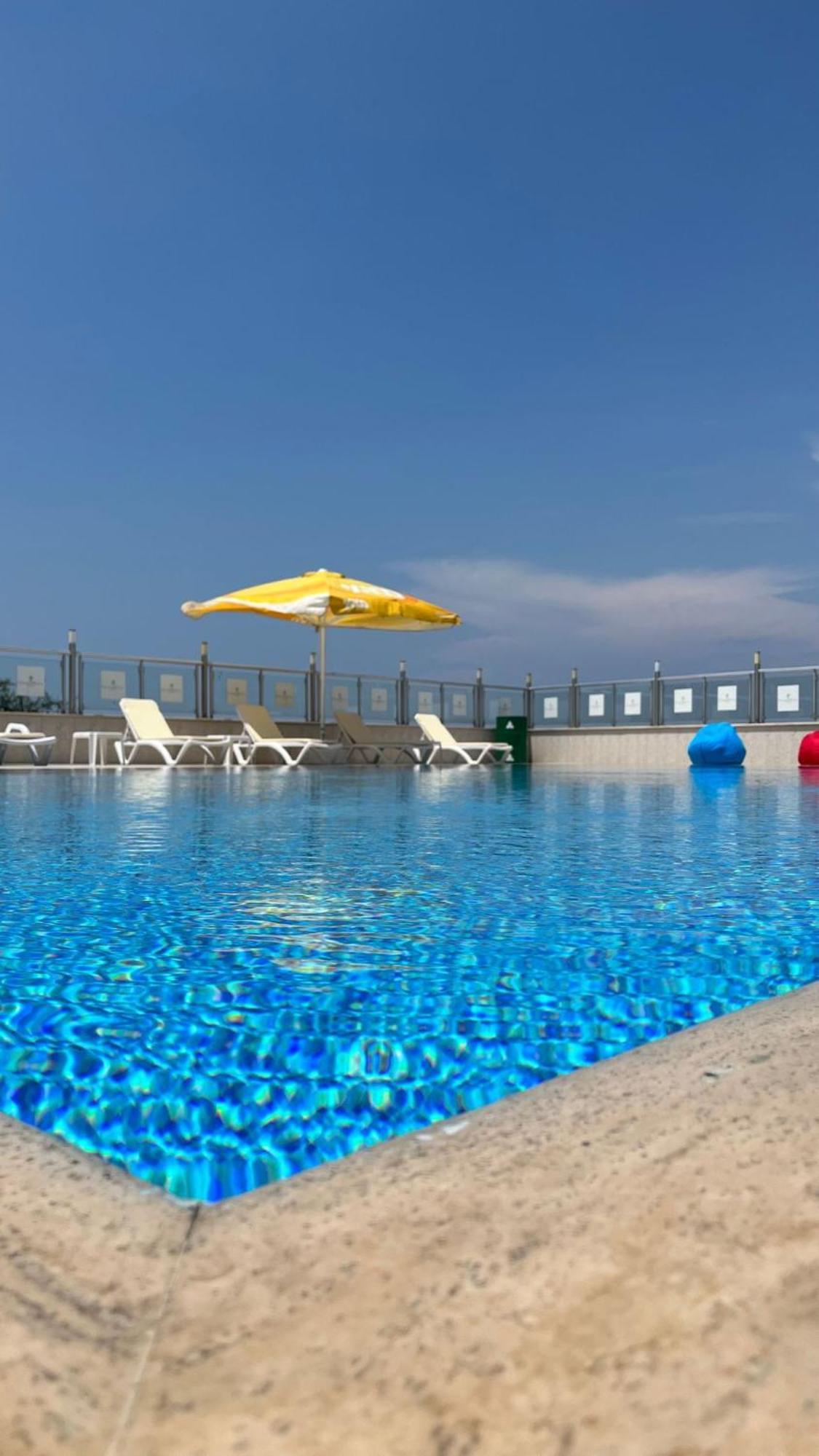 קוג'לי Double Royal Hotel מראה חיצוני תמונה